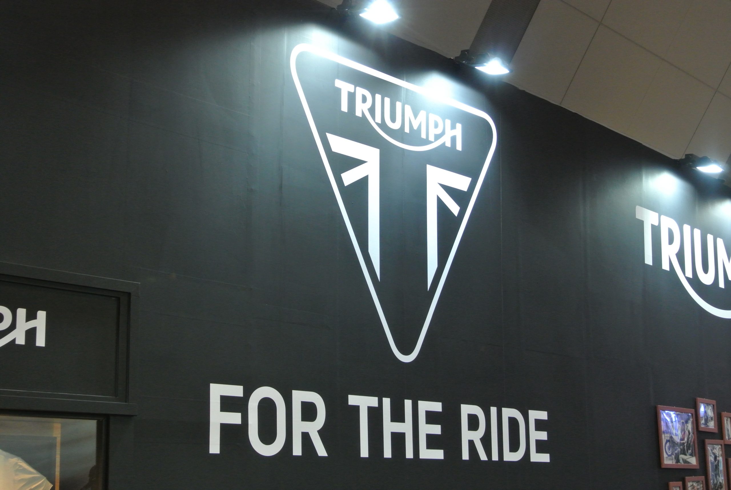 英TRIUMPH　電動バイクメーカー「OSET Bikes」取得